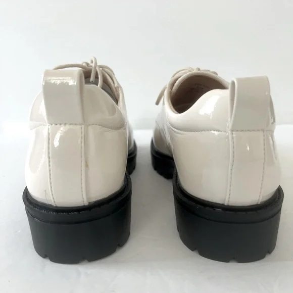 Journee Collection Women Zina Oxford Lace-Up Lug Sole Loafer Shoes Size 6 NIB - Picture 10 of 11